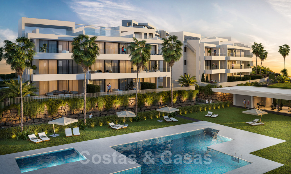 Nieuw project met luxe appartementen te koop met panoramisch uitzicht op zee en een golfbaan in Estepona 38002