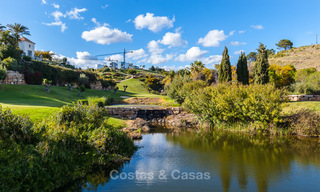 Eerstelijns golf locatie, bouwkavel te koop in golfresort met prachtig uitzicht naar zee - New Golden Mile, Marbella - Estepona 37606 