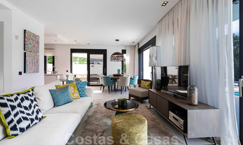 Instapklare, moderne luxevilla te koop, eerstelijns golf in Benahavis - Marbella 37656