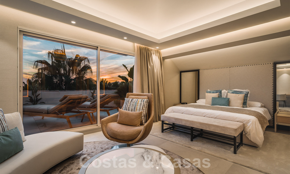 Luxe penthouse te koop met zeezicht in een chic complex aan de Golden Mile in Marbella 37761