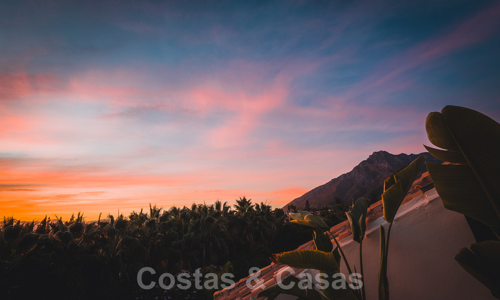 Luxe penthouse te koop met zeezicht in een chic complex aan de Golden Mile in Marbella 37767