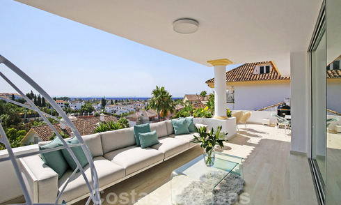 Luxe penthouse te koop met zeezicht in een exclusief complex, op de prestigieuze Golden Mile, Marbella 38398