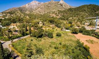Perceel met project en vergunning voor een majestueuze, eigentijdse mediterrane luxevilla te koop met adembenemend zeezicht in het exclusieve Cascada de Camojan in Marbella 38062 