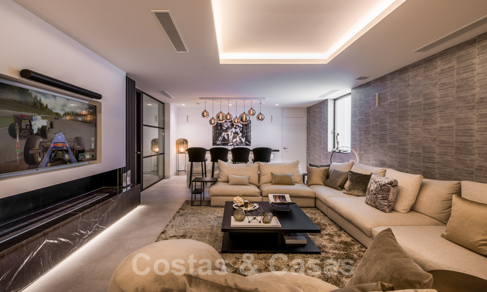 Instapklare, designvilla te koop, met prachtig golfzicht, in een prestigieuze golfwijk in Benahavis - Marbella 38120