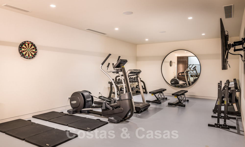 Instapklare, designvilla te koop, met prachtig golfzicht, in een prestigieuze golfwijk in Benahavis - Marbella 38123