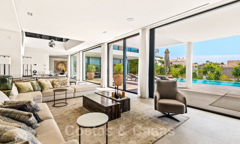 Instapklare, designvilla te koop, met prachtig golfzicht, in een prestigieuze golfwijk in Benahavis - Marbella 38136