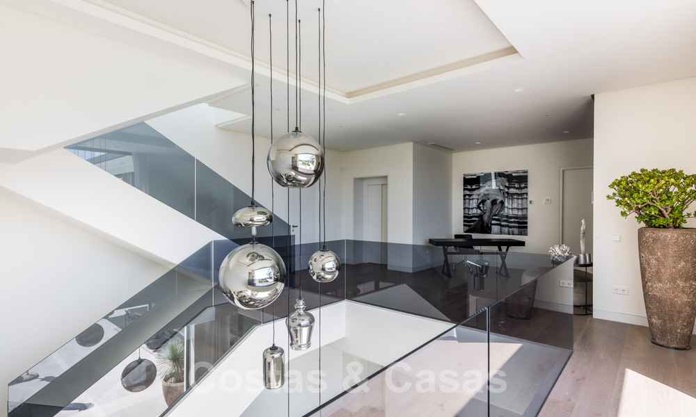Instapklare, designvilla te koop, met prachtig golfzicht, in een prestigieuze golfwijk in Benahavis - Marbella 38142