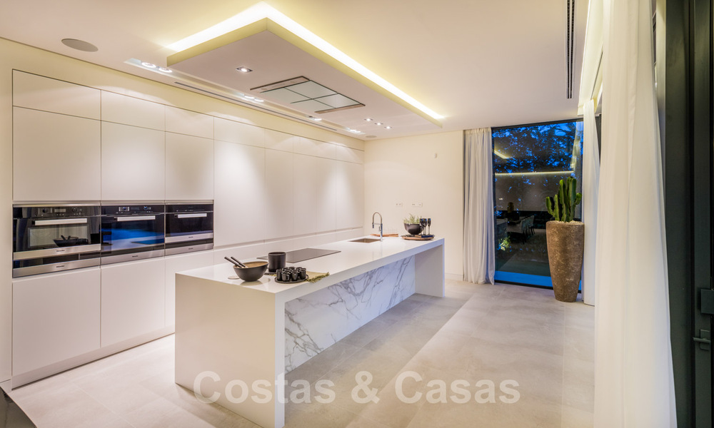 Instapklare, designvilla te koop, met prachtig golfzicht, in een prestigieuze golfwijk in Benahavis - Marbella 38157