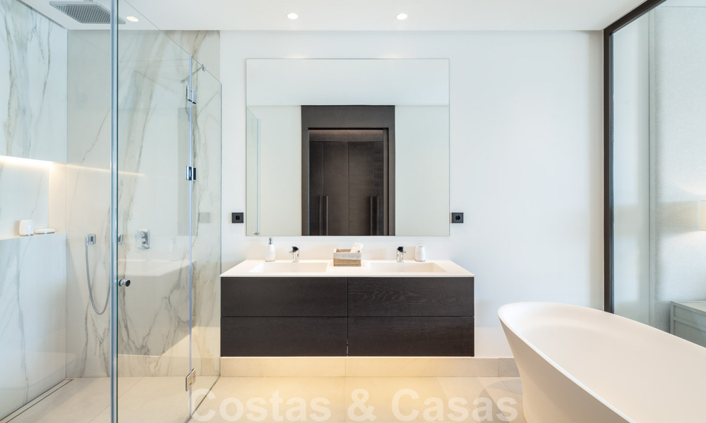 Instapklaar, magnifiek, exclusief duplex appartement te koop in Marbella, Golden Mile 38163