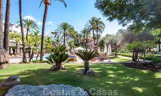 Modern, ruim, designer penthouse te koop a/d strandzijde e/o loopafstand v/h centrum van Puerto Banus in Marbella 38263 