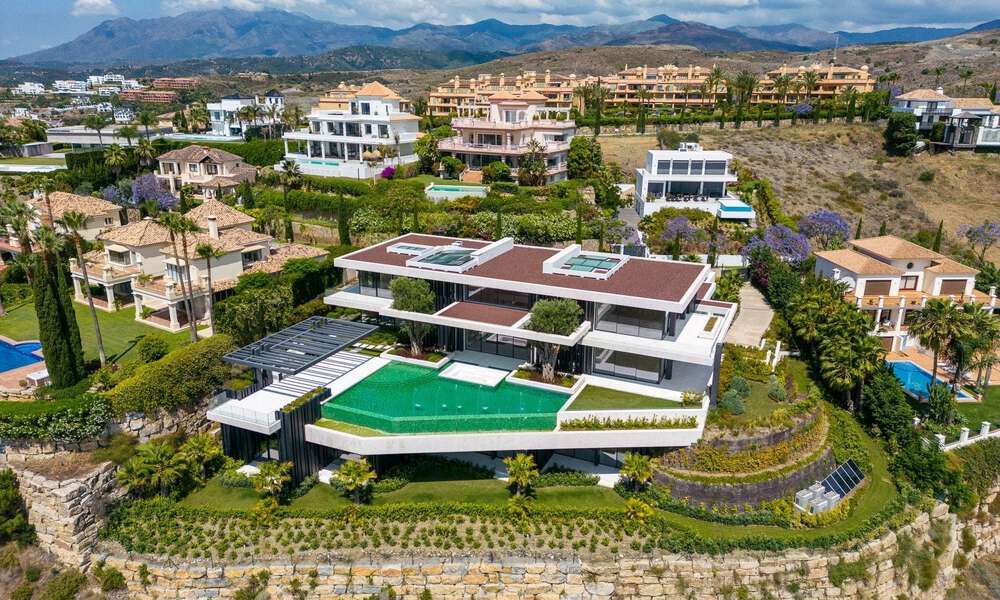 Nieuwe, moderne, majestueuze villa te koop, eerstelijns golf met panoramisch uitzicht in vijfsterren golfresort in Marbella - Benahavis 52382