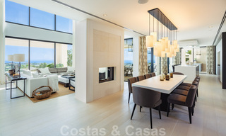 Instapklare, nieuwe luxevilla te koop met panoramisch zeezicht, in een eersteklas golfresort, Benahavis - Marbella 38540 
