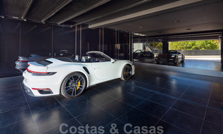 Instapklare, nieuwe luxevilla te koop met panoramisch zeezicht, in een eersteklas golfresort, Benahavis - Marbella 38557 