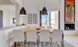 Prachtig, hedendaags penthouse te koop met panoramisch uitzicht op zee in een afgeschermd complex in het exclusieve Benahavis - Marbella 38565 