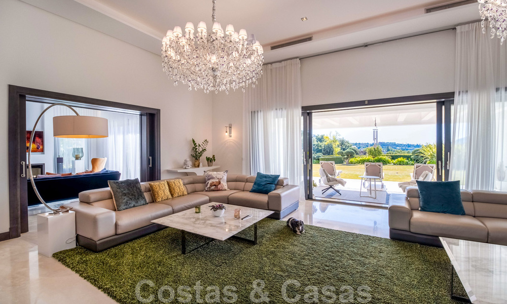 Eigentijdse luxevilla te koop in eerstelijns golf met een prachtig uitzicht in het exclusieve La Zagaleta Golfresort, Benahavis - Marbella 38693