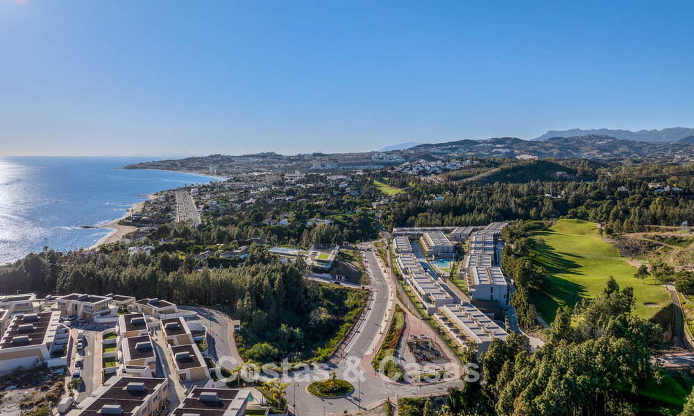 Instapklaar, nieuwbouwproject met luxewoningen te koop, eerstelijns golf in Mijas, Costa del Sol 805090