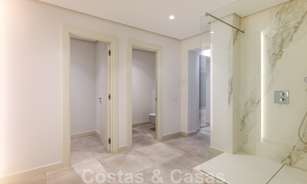 Majestueuze, hedendaagse, mediterrane luxevilla te koop met zeezicht in het exclusieve El Madroñal in Benahavis - Marbella 38843