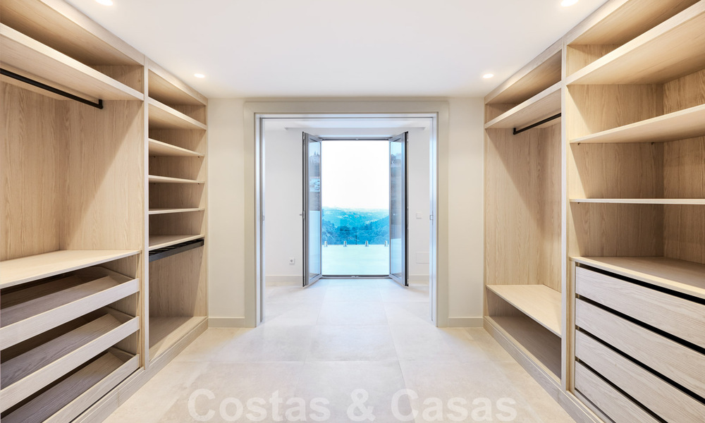 Majestueuze, hedendaagse, mediterrane luxevilla te koop met zeezicht in het exclusieve El Madroñal in Benahavis - Marbella 38852