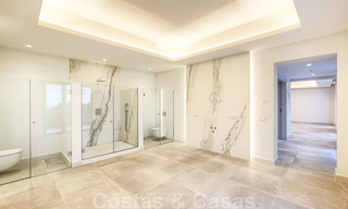 Majestueuze, hedendaagse, mediterrane luxevilla te koop met zeezicht in het exclusieve El Madroñal in Benahavis - Marbella 38853 