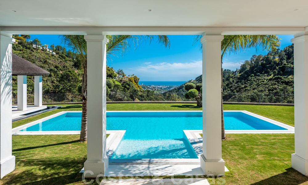 Majestueuze, hedendaagse, mediterrane luxevilla te koop met zeezicht in het exclusieve El Madroñal in Benahavis - Marbella 38881