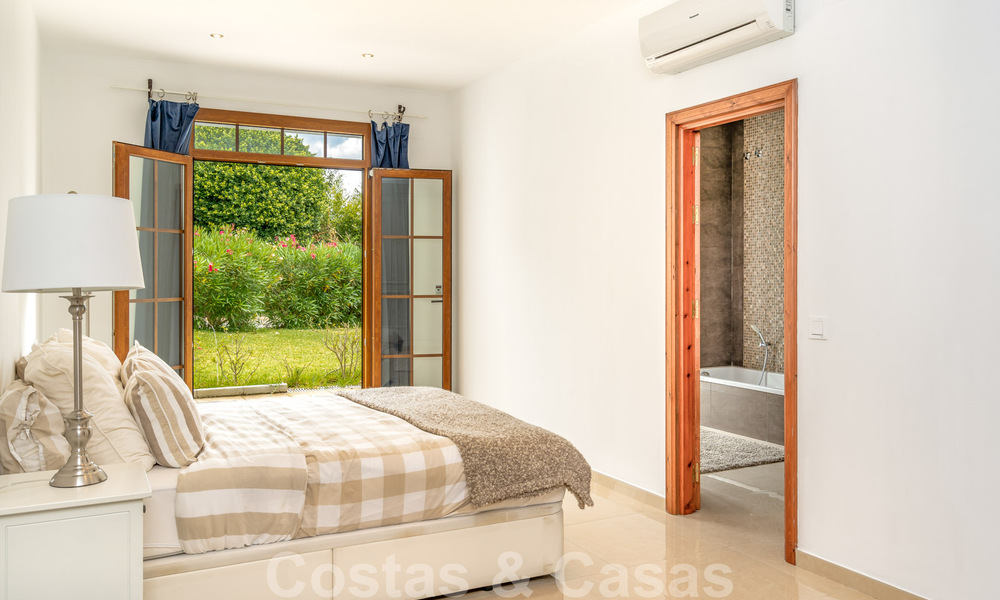 Instapklare, elegante, Spaanse luxevilla te koop op groot perceel in Mijas, Costa del Sol 38966