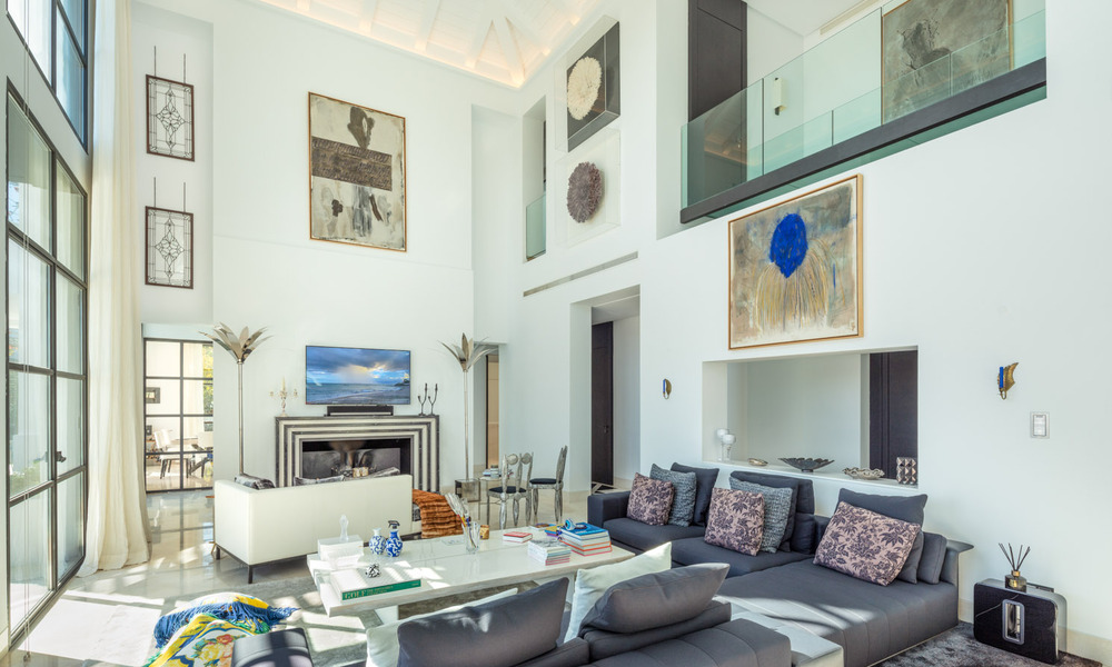 Prestigieuze, eigentijdse mediterrane villa te koop, eerstelijns golf in vijfsterren golfresort in Benahavis - Marbella 39022