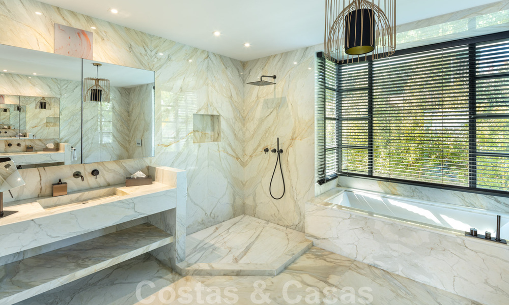 Prestigieuze, eigentijdse mediterrane villa te koop, eerstelijns golf in vijfsterren golfresort in Benahavis - Marbella 39033