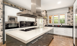 Luxevilla in sfeervolle, Mediterrane bouwstijl te koop met zeezicht in een vijfsterren golfresort in Benahavis - Marbella 39279 