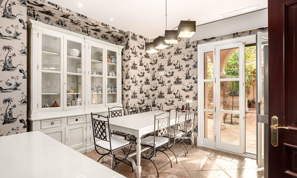 Luxevilla in sfeervolle, Mediterrane bouwstijl te koop met zeezicht in een vijfsterren golfresort in Benahavis - Marbella 39280