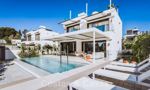 Instapklare, modernistische luxevilla te koop, nabij het strand en Puerto Banus, op de Golden Mile in Marbella 39371