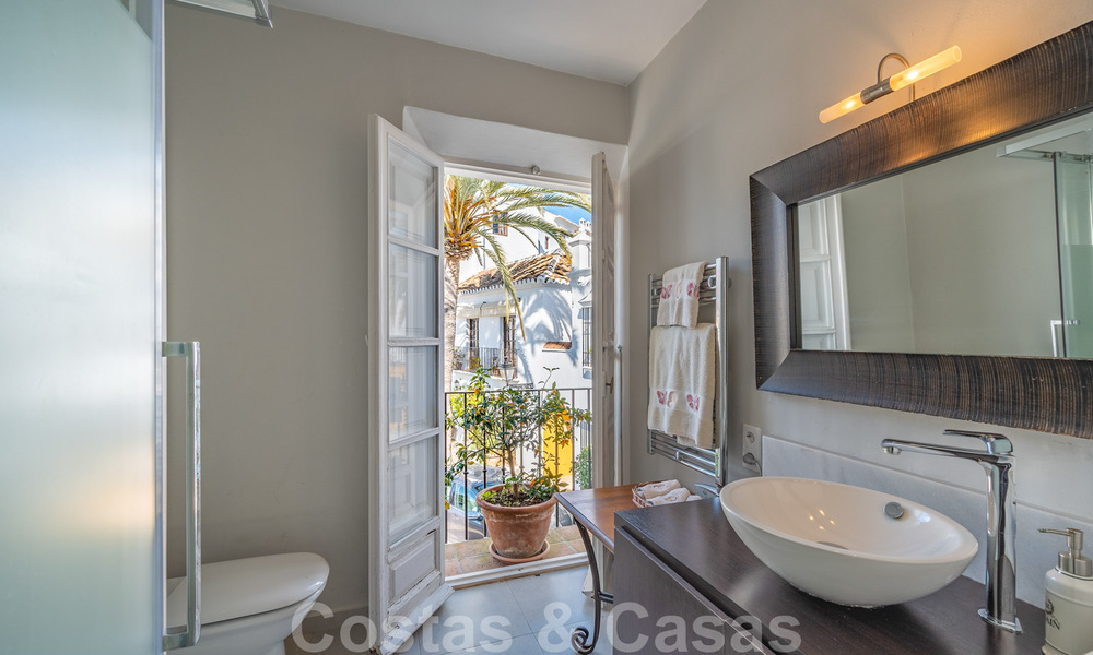 Charmant, pittoresk huis te koop in beveiligde woonwijk op de Golden Mile in Marbella 39413