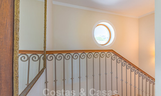 Spaanse villa koop in beachside urbanisatie op de Golden Mile in Marbella 39432 