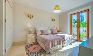 Spaanse villa koop in beachside urbanisatie op de Golden Mile in Marbella 39443 