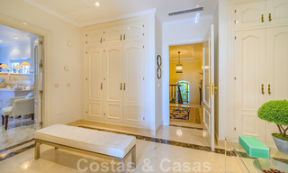 Spaanse stijl luxevilla te koop in de gegeerde strandwijk Bahia de Marbella 39450 
