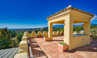 Sprookjesachtig villa in Alahambra stijl te koop in het exclusieve Marbella Club Golf Resort in Benahavis aan de Costa del Sol 39543 