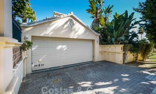 Luxevilla in Mediterrane stijl te koop op wandelafstand van het strand, de golfbaan en voorzieningen in het prestigieuze Guadalmina Baja te Marbella 39585 