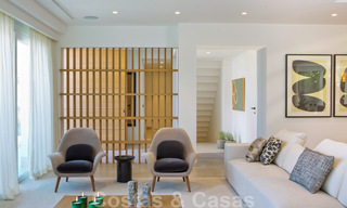 Gerenoveerde, riante luxevilla te koop in een Mediterrane stijl met een eigentijds design in Nueva Andalucia, Marbella 39589 