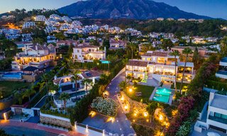 Gerenoveerde, riante luxevilla te koop in een Mediterrane stijl met een eigentijds design in Nueva Andalucia, Marbella 39599 