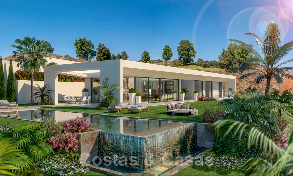 Modernistische villa te koop in het golfresort van Mijas met panoramisch zeezicht 39800
