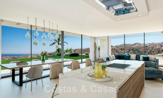 Modernistische villa te koop in het golfresort van Mijas met panoramisch zeezicht 39804 