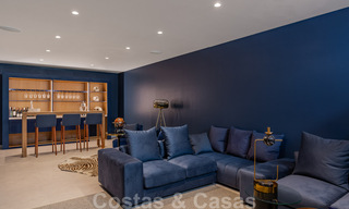 Instapklare, meesterlijke, moderne, hedendaagse villa te koop in Nueva Andalucia, Marbella 39876 