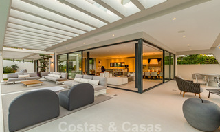 Instapklare, meesterlijke, moderne, hedendaagse villa te koop in Nueva Andalucia, Marbella 39904 