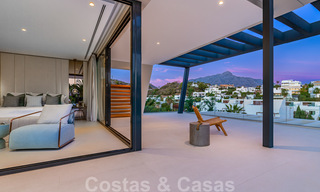 Instapklare, meesterlijke, moderne, hedendaagse villa te koop in Nueva Andalucia, Marbella 39913 
