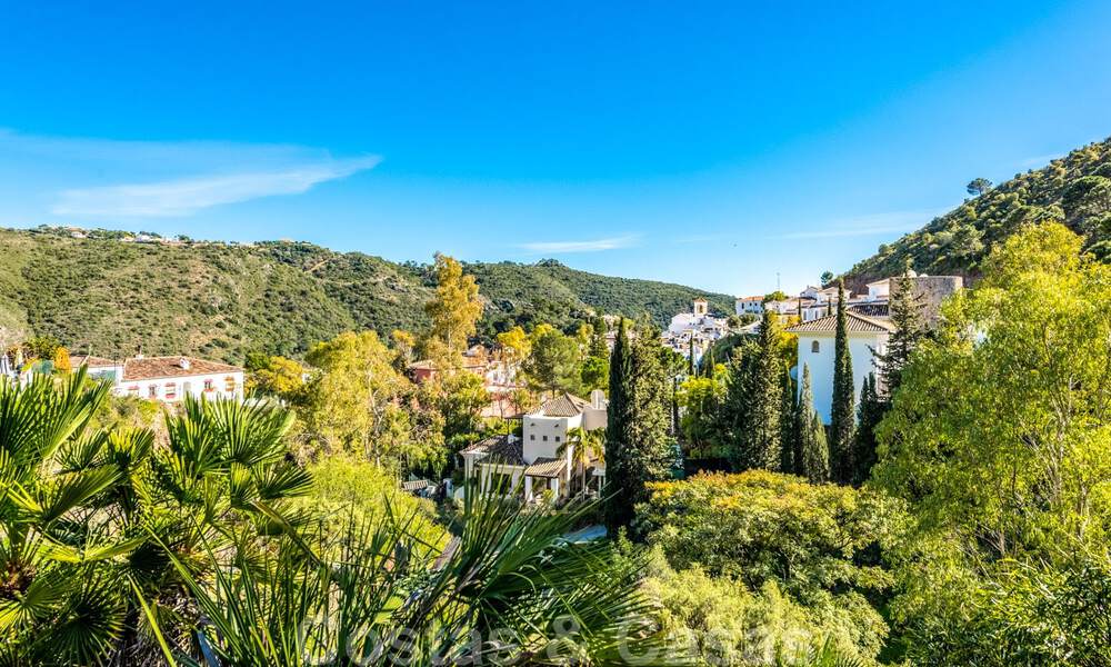 Traditioneel, rustiek landgoed te koop op een riant perceel van meer dan 17.000m² aan de rand van het dorp in het exclusieve Benahavis 39955