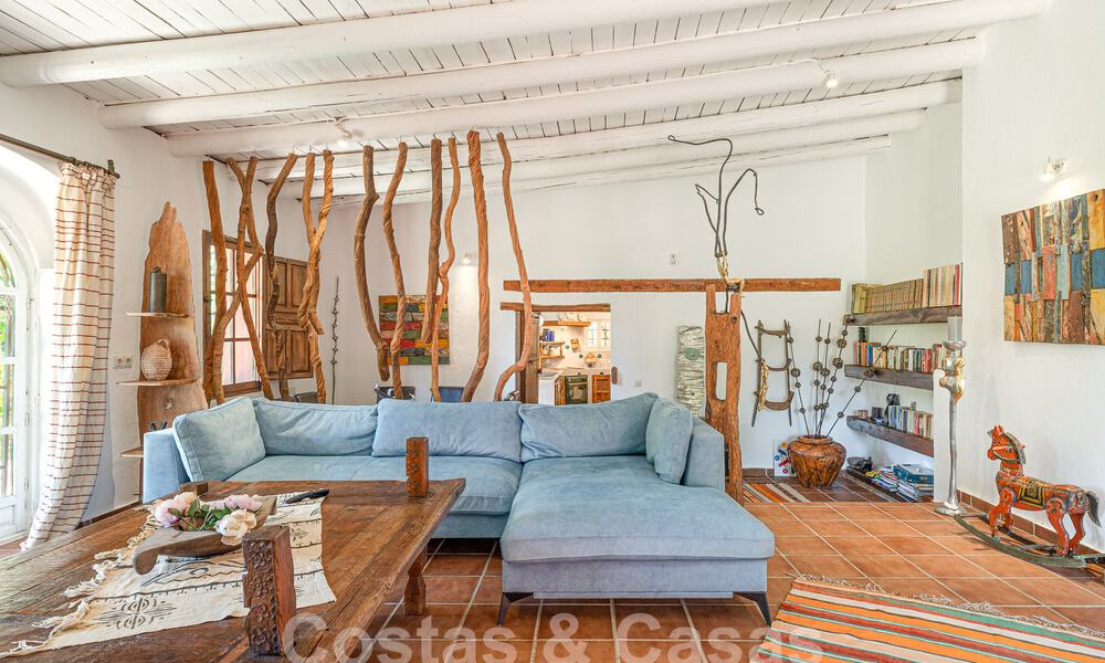 Traditioneel, rustiek landgoed te koop op een riant perceel van meer dan 17.000m² aan de rand van het dorp in het exclusieve Benahavis 55769