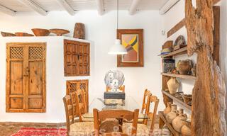 Traditioneel, rustiek landgoed te koop op een riant perceel van meer dan 17.000m² aan de rand van het dorp in het exclusieve Benahavis 55771 