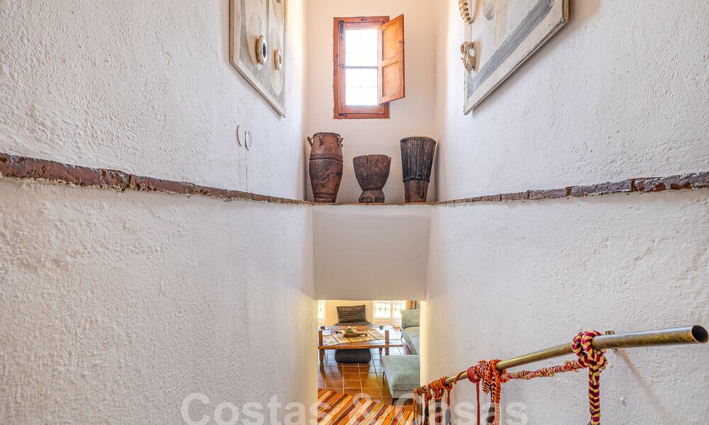 Traditioneel, rustiek landgoed te koop op een riant perceel van meer dan 17.000m² aan de rand van het dorp in het exclusieve Benahavis 55774