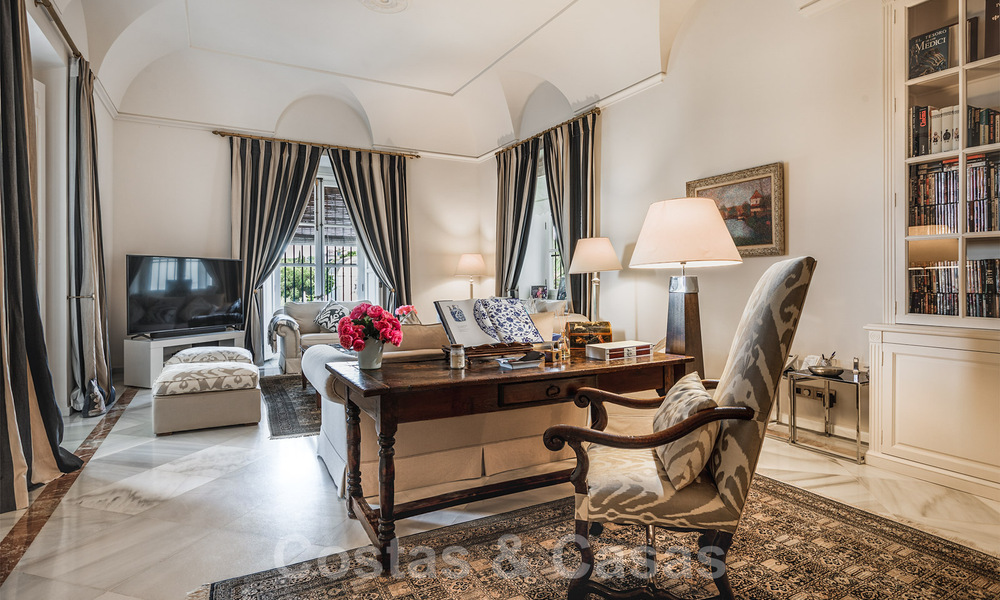 Adembenemend, stijlvol, andalusisch landgoed te koop op eerstelijns golf in Altos de Valderrama, Sotogrande 39973