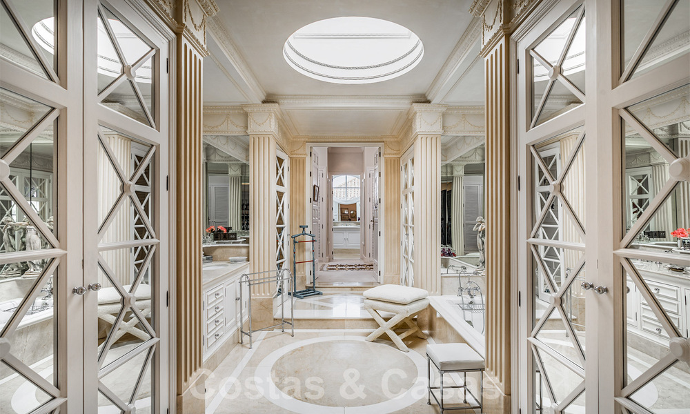 Adembenemend, stijlvol, andalusisch landgoed te koop op eerstelijns golf in Altos de Valderrama, Sotogrande 39974