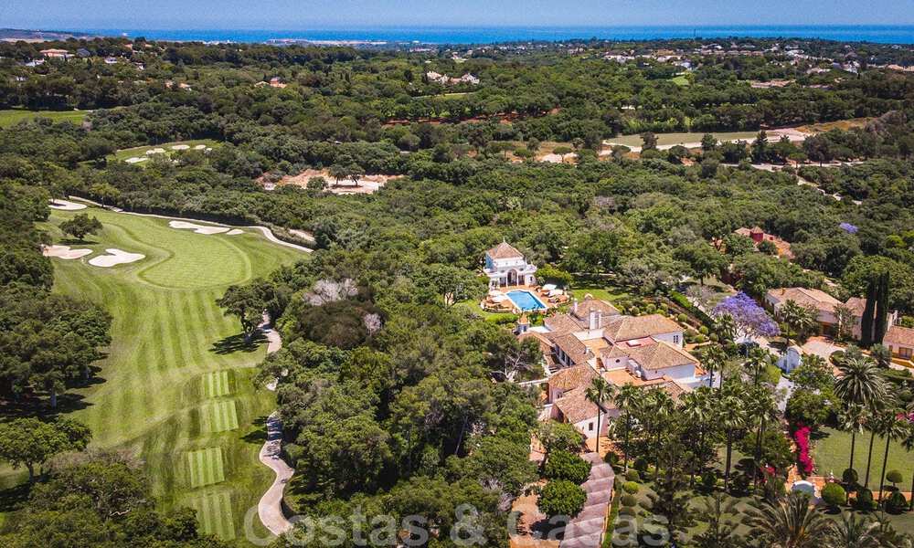 Adembenemend, stijlvol, andalusisch landgoed te koop op eerstelijns golf in Altos de Valderrama, Sotogrande 39979